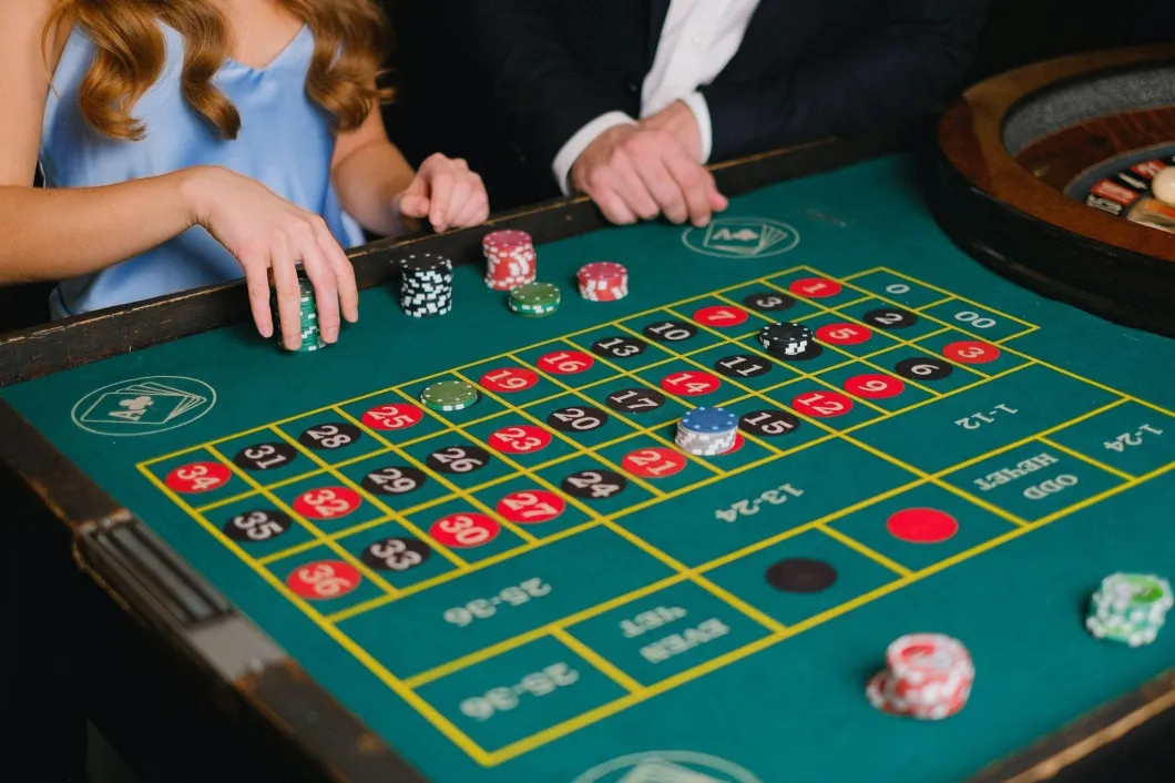 What Makes Live Casino Games So Popular?